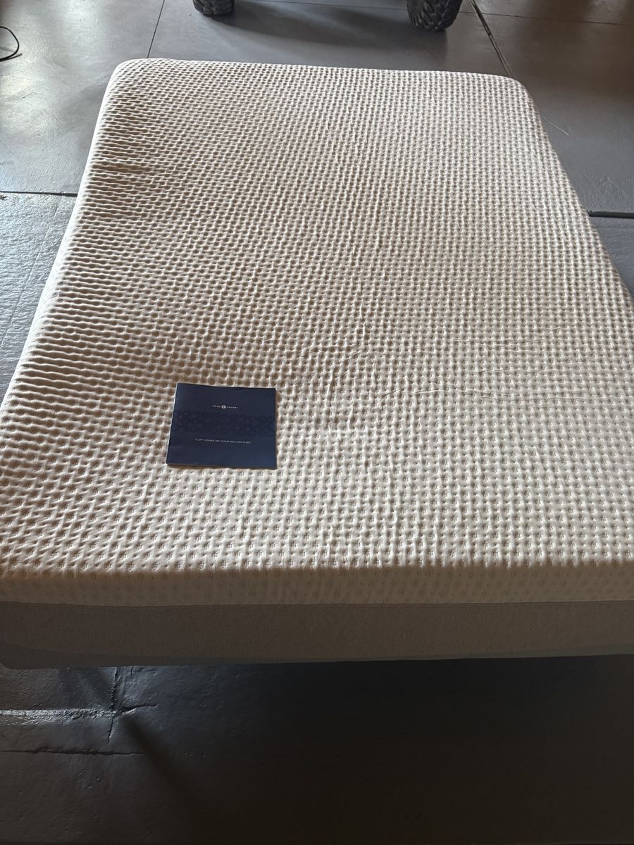 Sleep number queen size bed