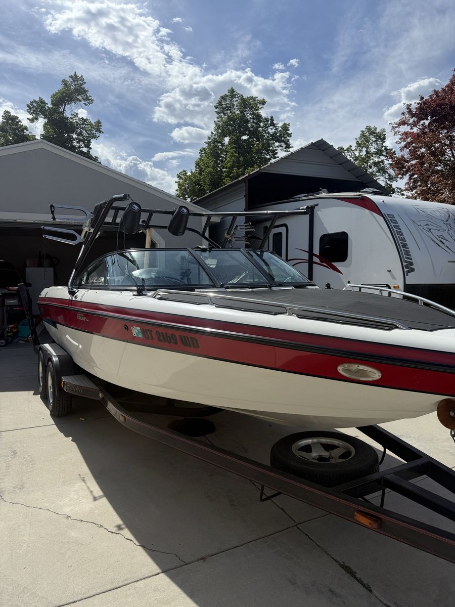 2000 Malibu Escape/wakesetter 23 Lsv