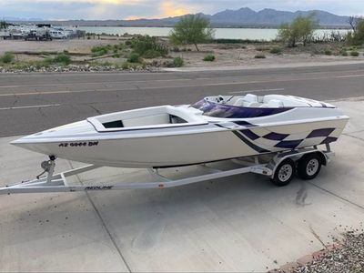 Sleek Performance Boat with Trailer - Ready for the Water 24’ aftershock