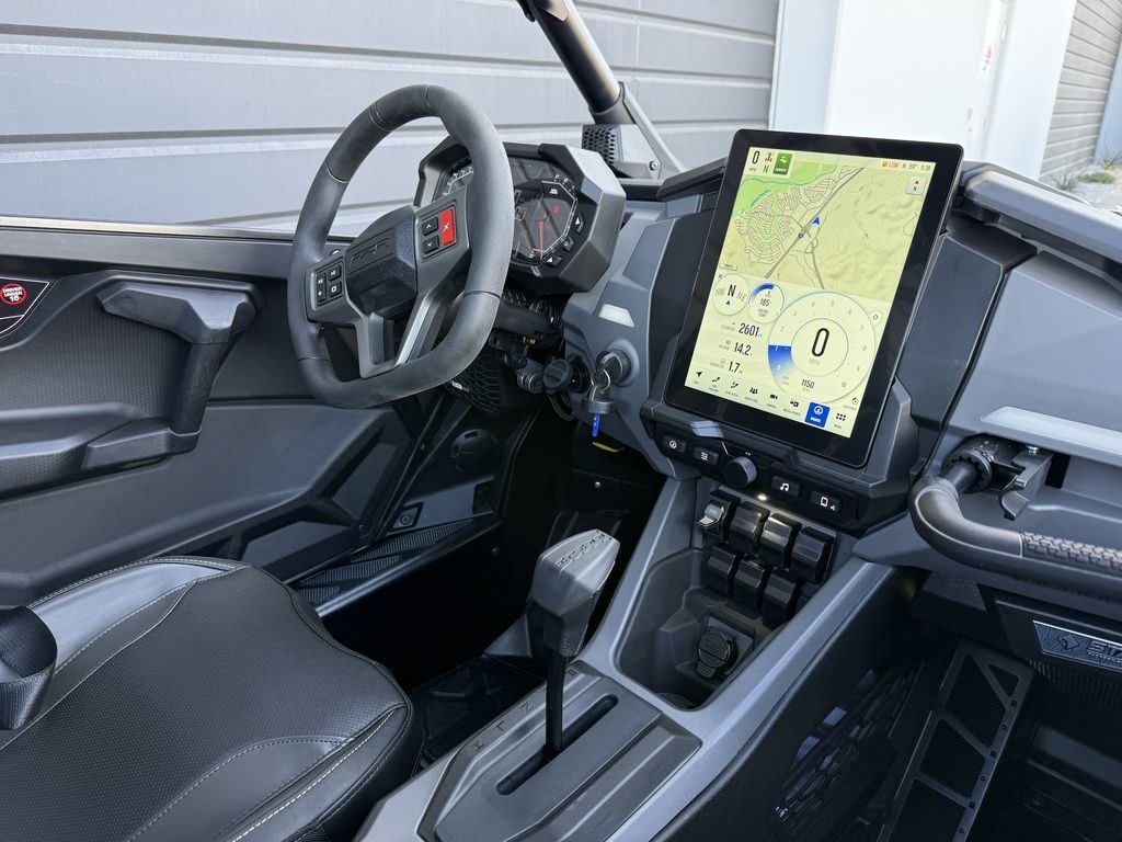 Main image 7