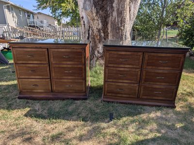 Set of 2 granite top cadenzas