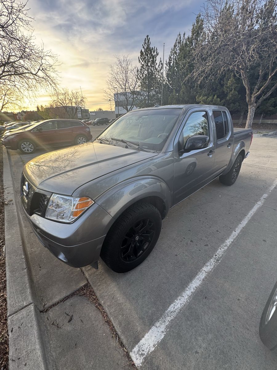2018 Nissan Frontier SV V6