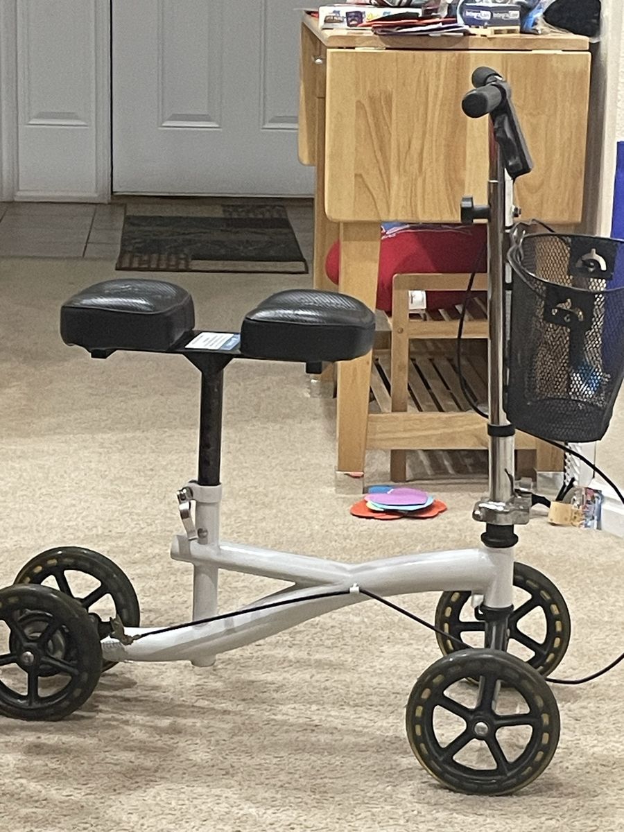 Knee Scooter