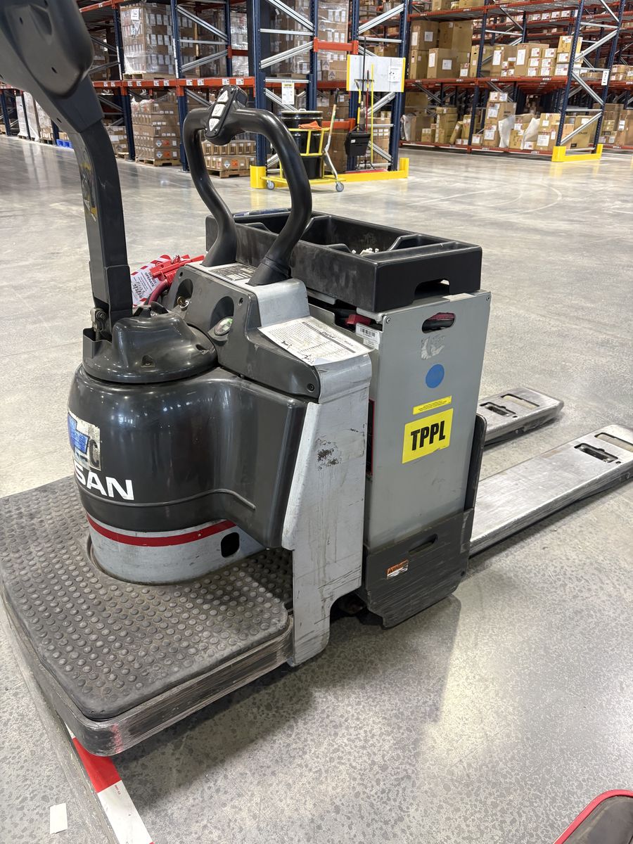 2016 Nissan Pallet Rider Forklift