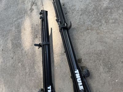 Thule Roof Rack Crossbars - Black