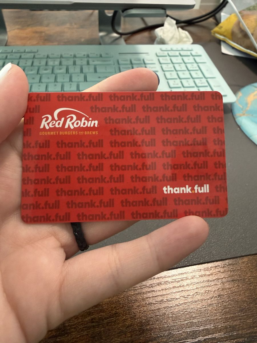 Red Robin $15 Gift Card