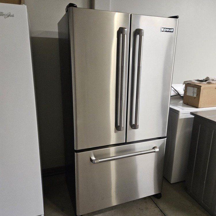 IMMACULATE JENN-AIR COUNTER DEPTH STAINLESS STEEL