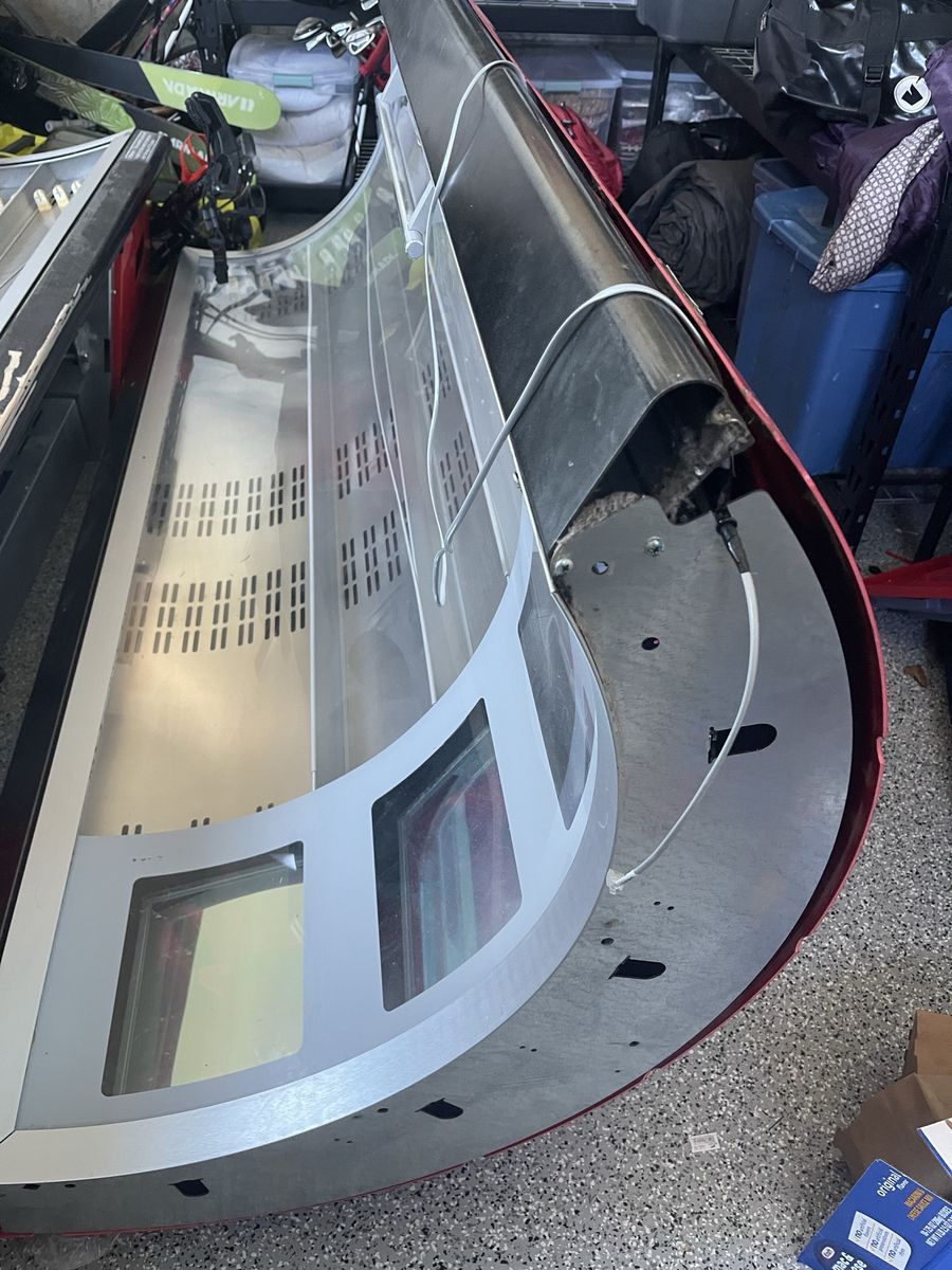 Tan Dimonium N-52PLATS Commercial Tanning Bed - Red, 220V, Hardwired, November 2005