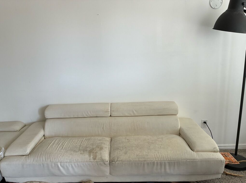 Free Couch And Love Seats