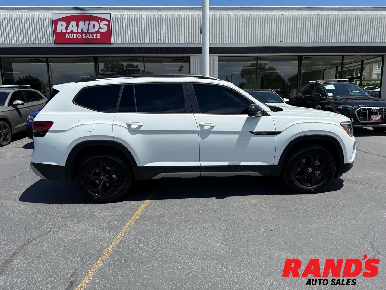 2024 Volkswagen Atlas Peak Edition SE 4Motion