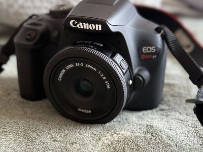 Canon EOS Rebel T7