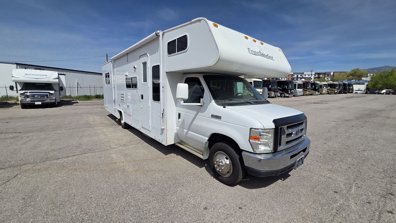 2009 Coachmen Freelander 3150SS