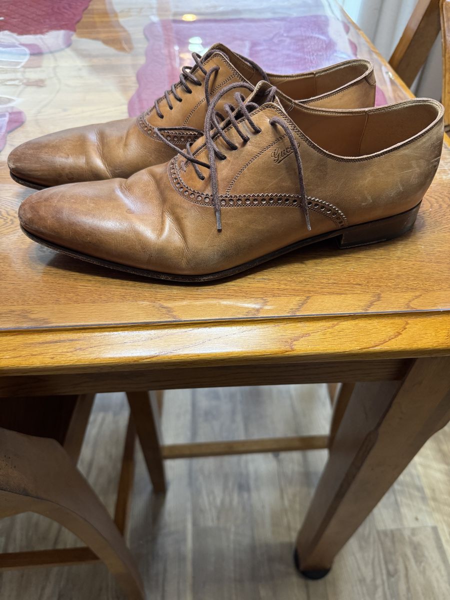 Men’s Gucci all leather shoes