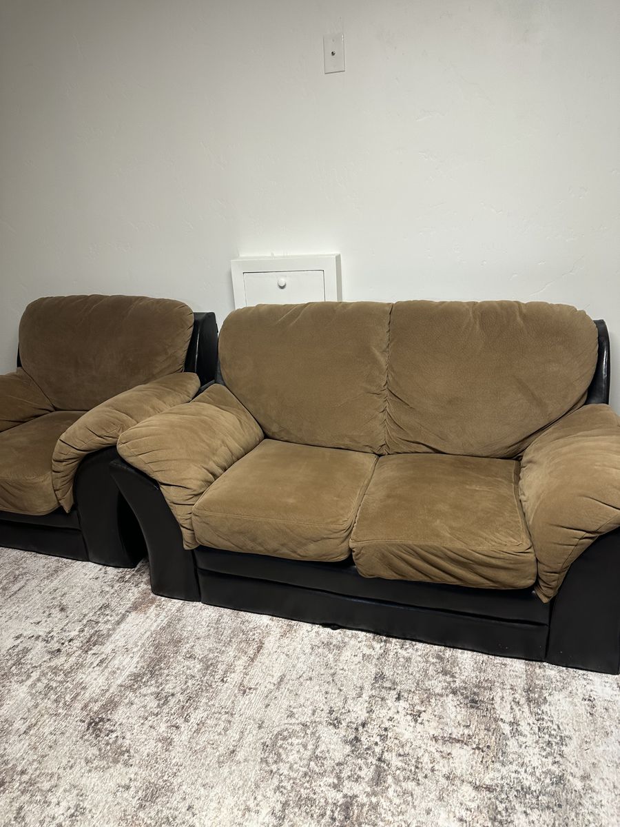 Couch / Loveseat & Single Sofa