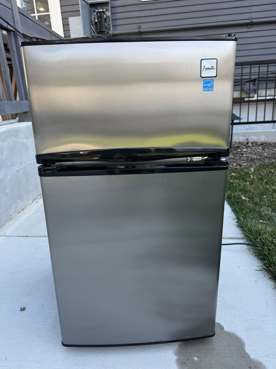 Avanti Mini Fridge with Separate Freezer (3.1 cu.ft.)