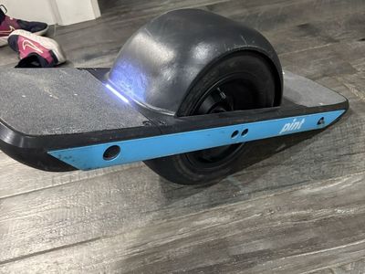 Onewheel Pint Electric Skateboard - Blue Side Rails -