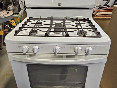 Kenmore 30" gas stove