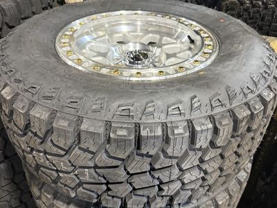 New LT285/70r17 Ameritread RT Silver KMC KM549 GRS 6x135 Ford F150 Expedition wheels and tires 6 lug