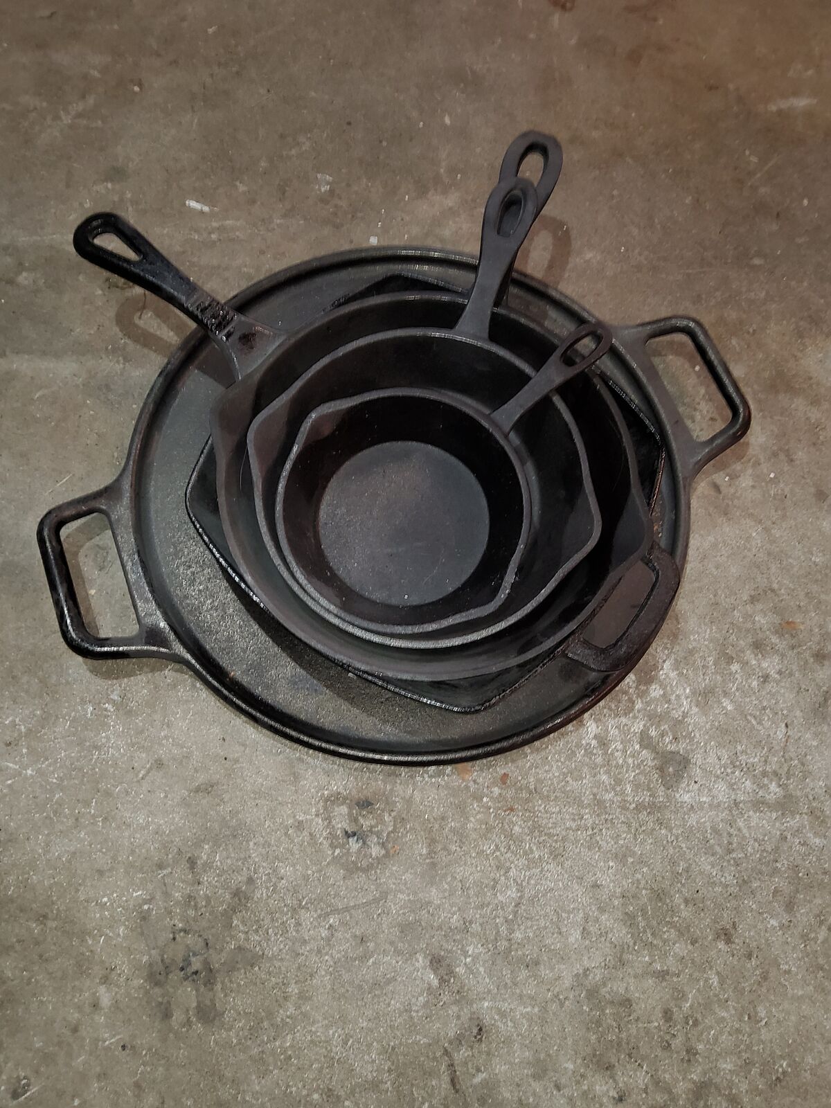 Cast Iron Cookware Set