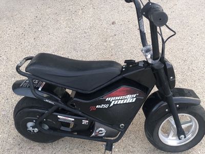 MONSTER MOTO E 250