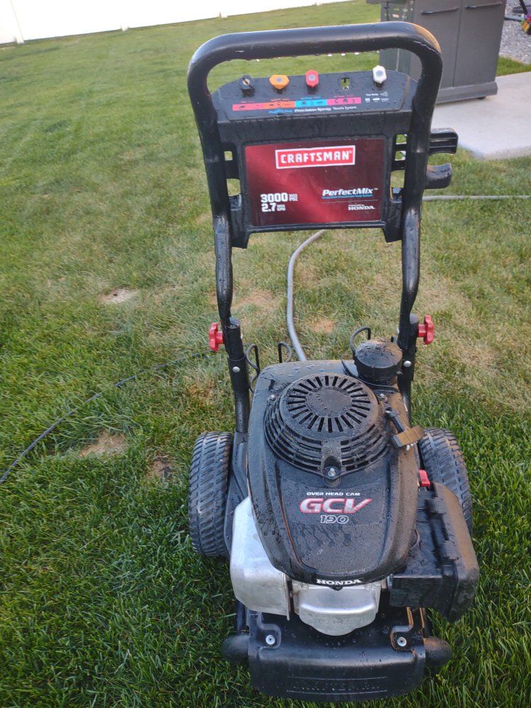Pressure washer "Craftsman" Honda motor