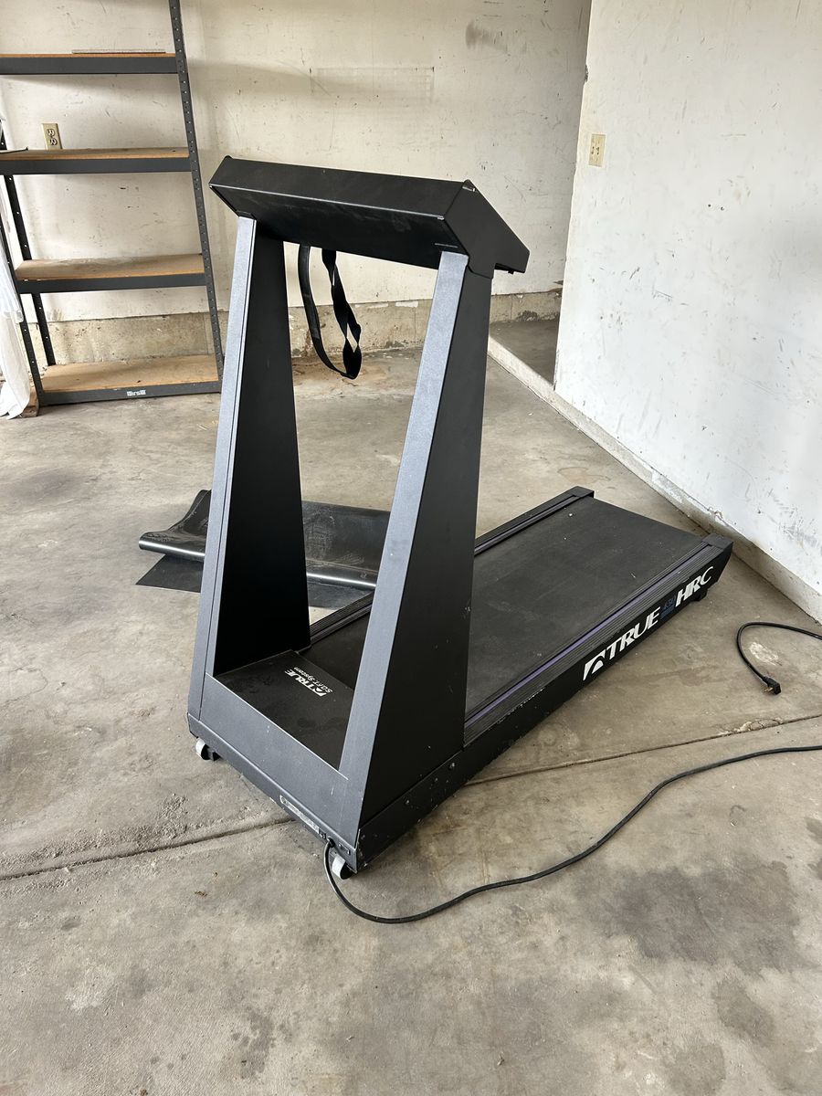True HRC Commercial Treadmill - Excellent Condition, Ready for Your Home Gym