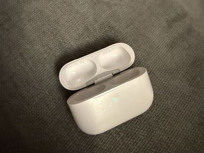 AirPods Pro 1st Generation (Case Only) A2190 Lightning charging