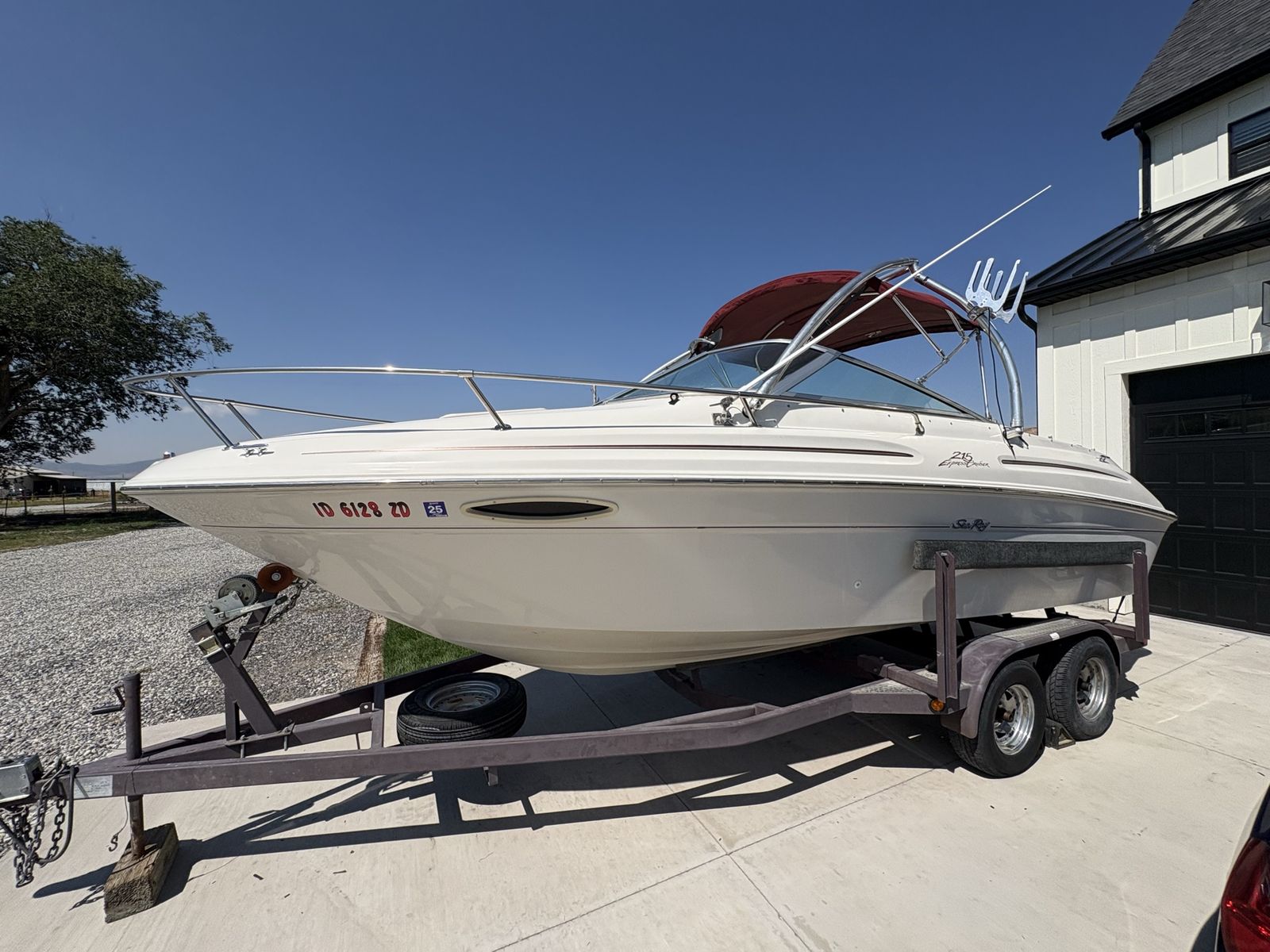 Sea ray express 215