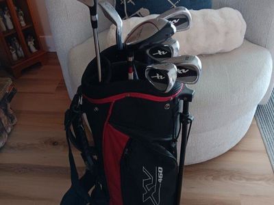 Set of Fastrax Anti Slice golf clubs.
The set inc