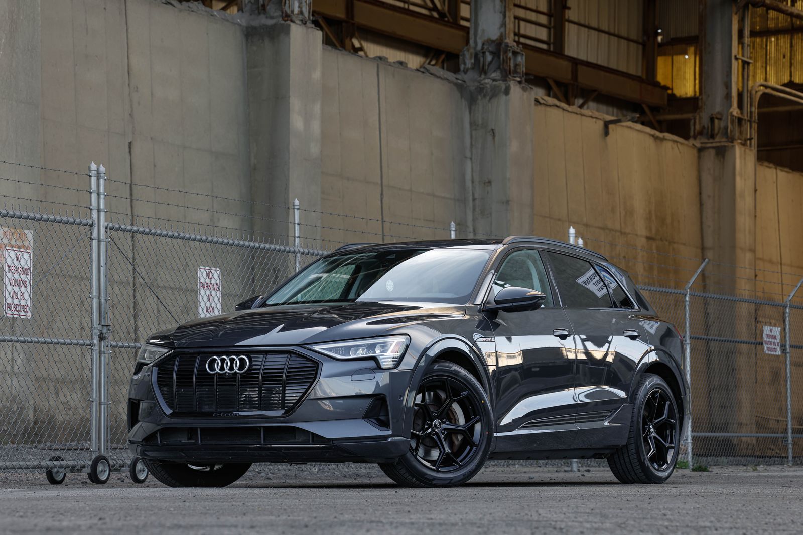 2021 Audi e-tron SUV quattro Premium