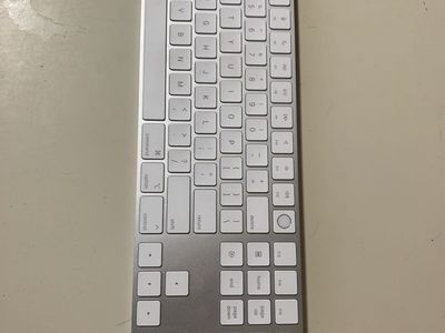 Apple Magic Keyboard with Numeric Keypad - A1843 Wireless Bluetooth, Silver