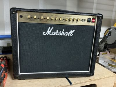 Guitar amp