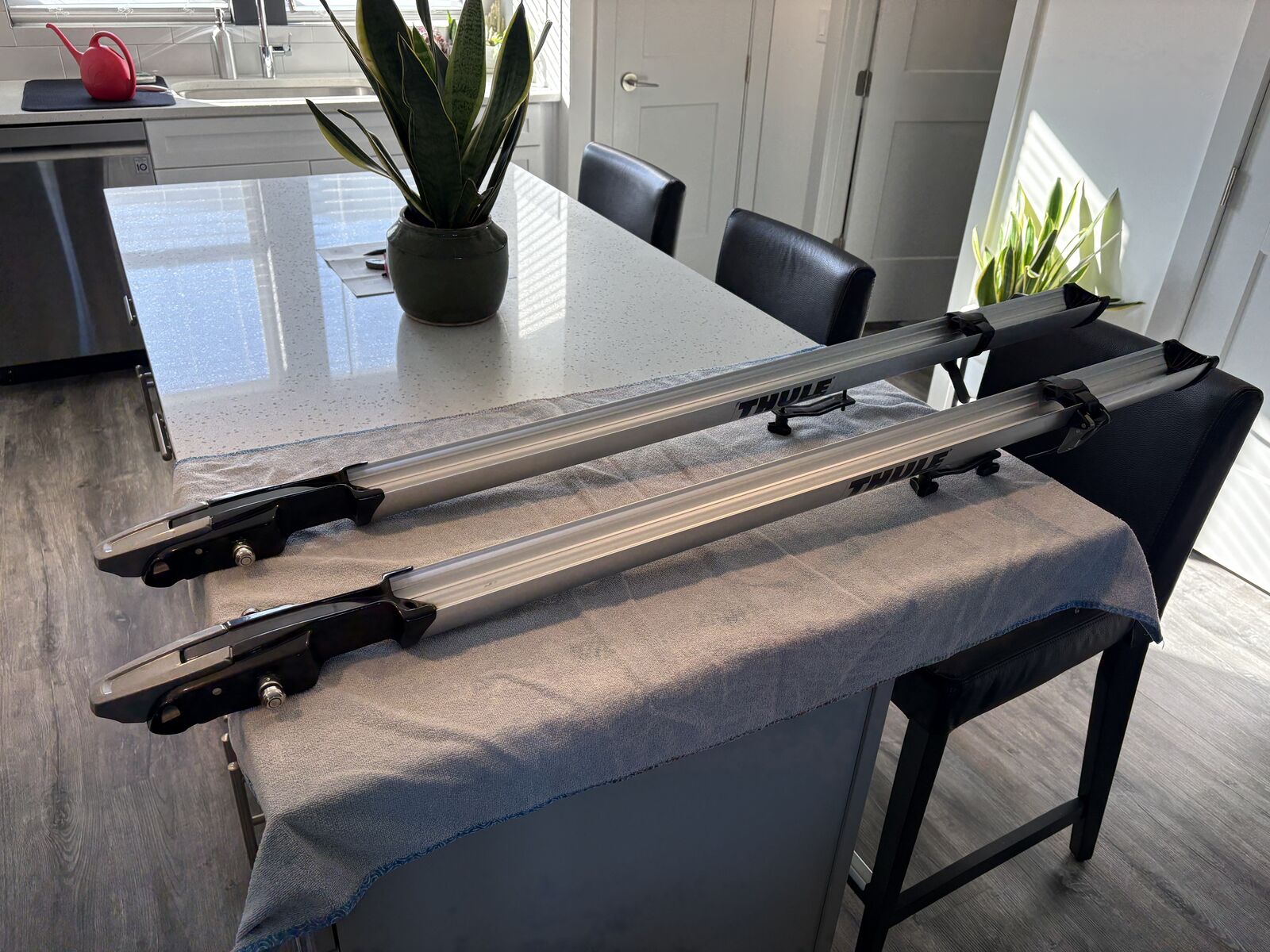 Two Thule Echelon Roof Bike Mount (518) - 1 for $125 or 2 for $200