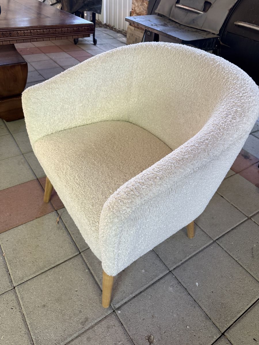 Cream Sherpa Material with Wood Legs Side Chair