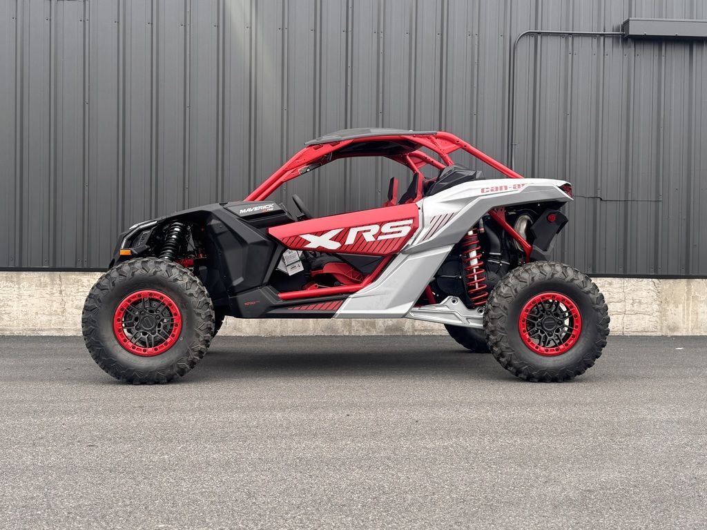 2025 Can-Am® Maverick X3 X rs Turbo RR Fiery Red & Hyper Silver