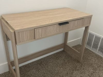 Light Wood Finish Writing Desk with Single Drawer and Rolling Chair