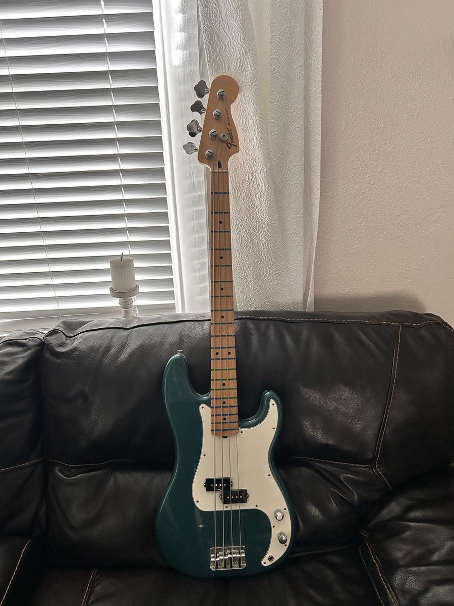 Fender Precision Bass MIM *Fretless Conversion
