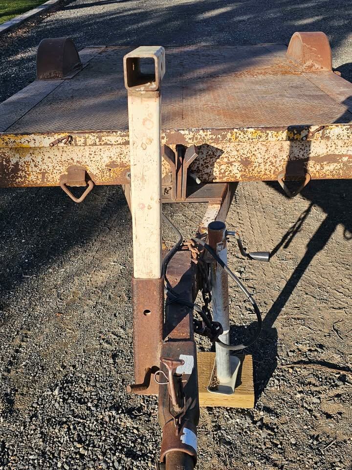 Heavy duty flatbed tiltbed trailer - can be used as a car hauler for smaller vehicles/UTV/ATV/farm equipment