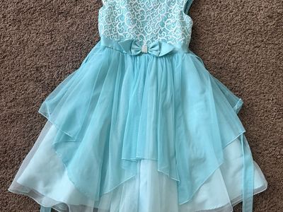 Light Blue Girl's Formal Dress with Lace Bodice and Tulle Skirt