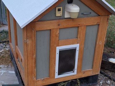 doghouse insulated. forced air heat
