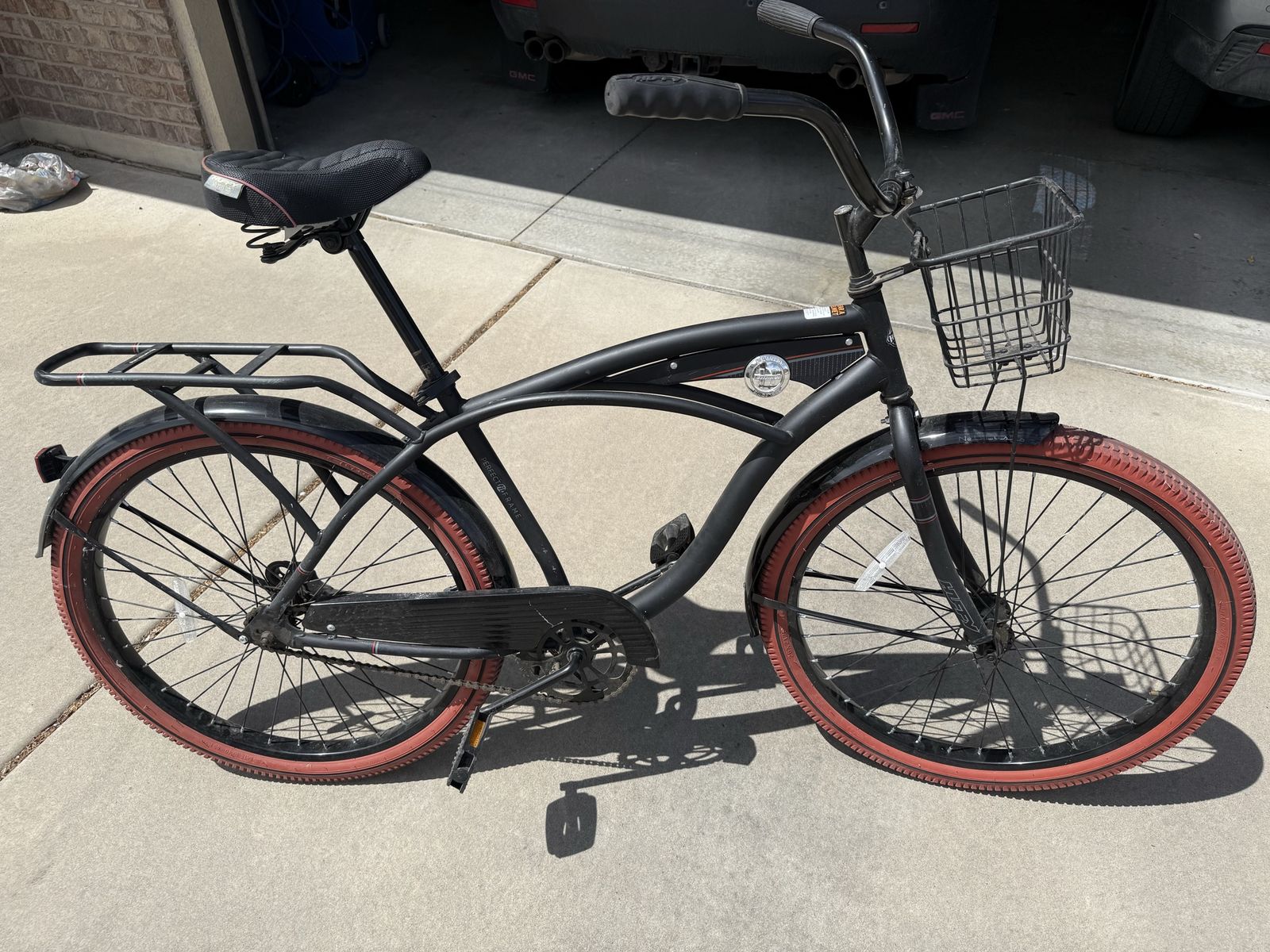 Huffy 26 inch beach cruiser bicycle