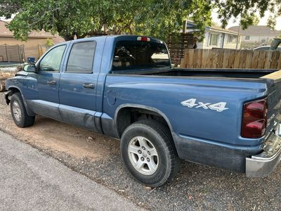 2005 DODGE DAKOTA