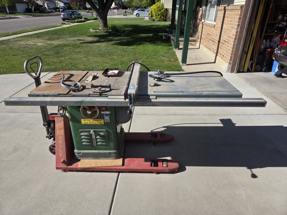 Rockwell Delta table saw
