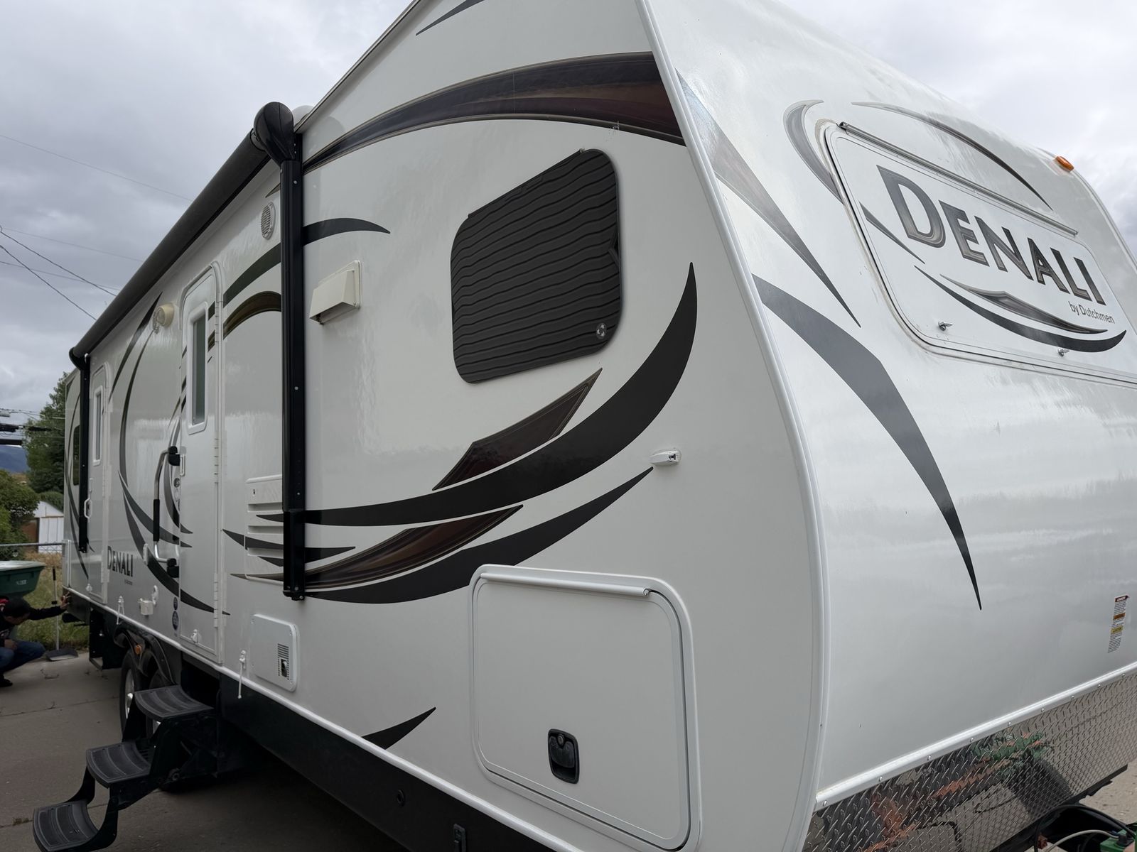 2013 Denali 4 seasons travel trailer