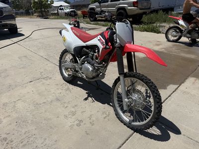 2016 Honda CRF150F Dirt Bike - Electric Start (Needs Battery)