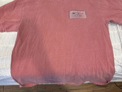 Comfort Colors Mens XL Cayman Islands Turtle Centre Graphic T-Shirt Pink Dye