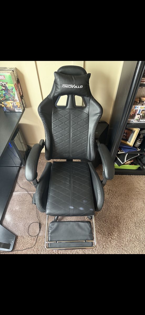Gaming chair
