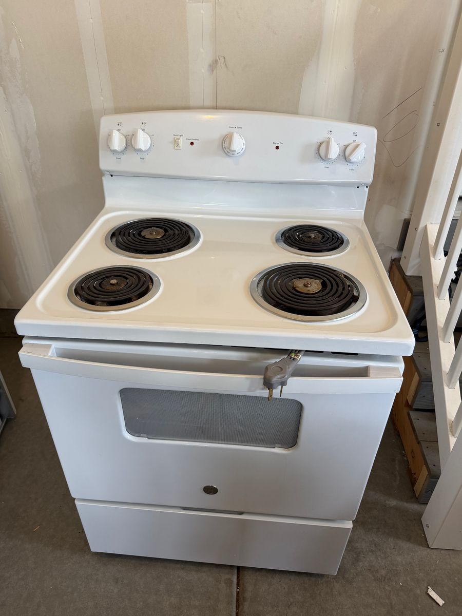 GE Electric Oven