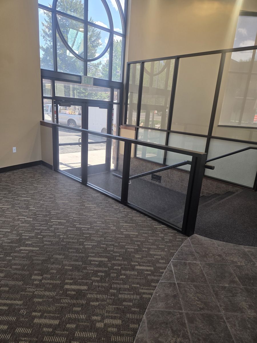 Glass railing