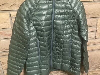 New! Ladies Mountain Hardwear Ghost Whisper Hoody